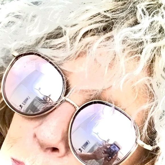 - Beach Wave Wig - Picture 3 of 7